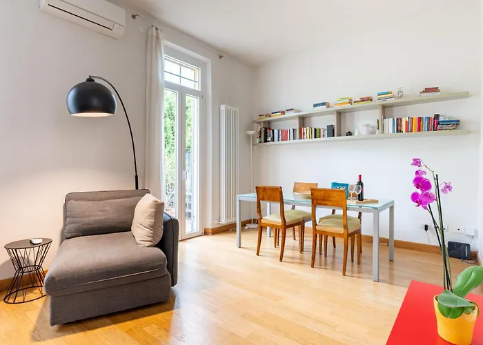 Guesthost - Casa60 * Parma