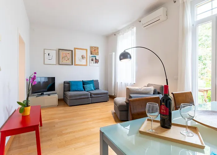 Guesthost - Casa60 *